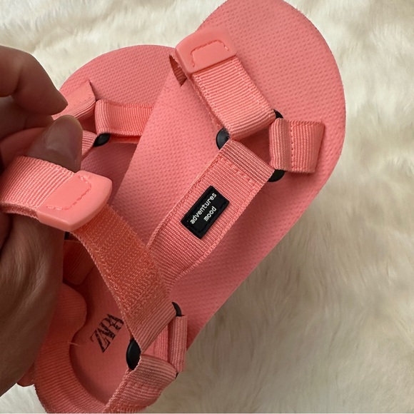 ZARA kids
Bicolour slingback sandals size 31 - Picture 6 of 6